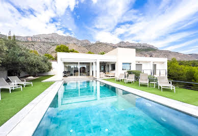 Property with pool 9