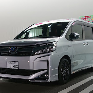 ヴォクシー ZWR80G