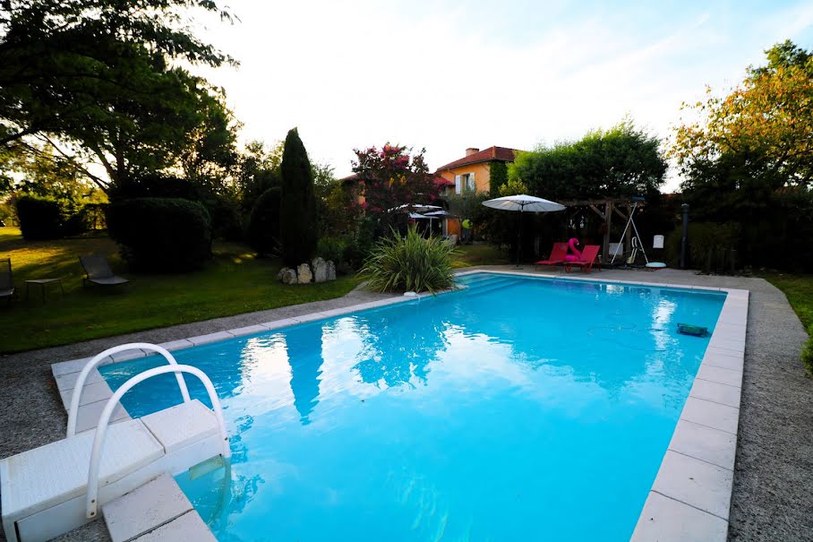 Vente maison 9 pièces 205 m² à Castelnau-Magnoac (65230), 394 000 €