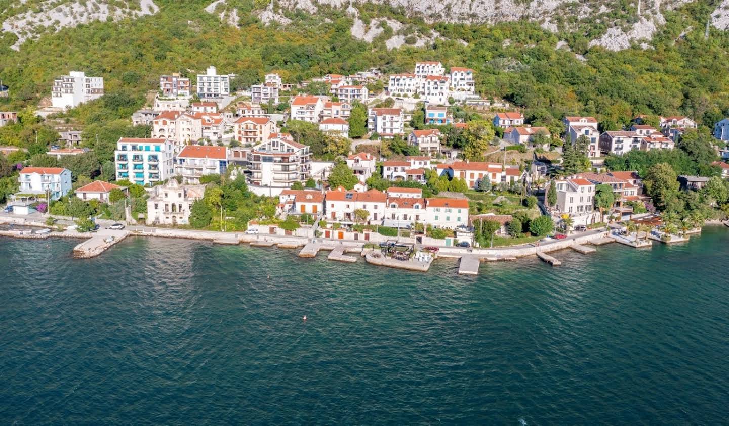 House with terrace Kotor