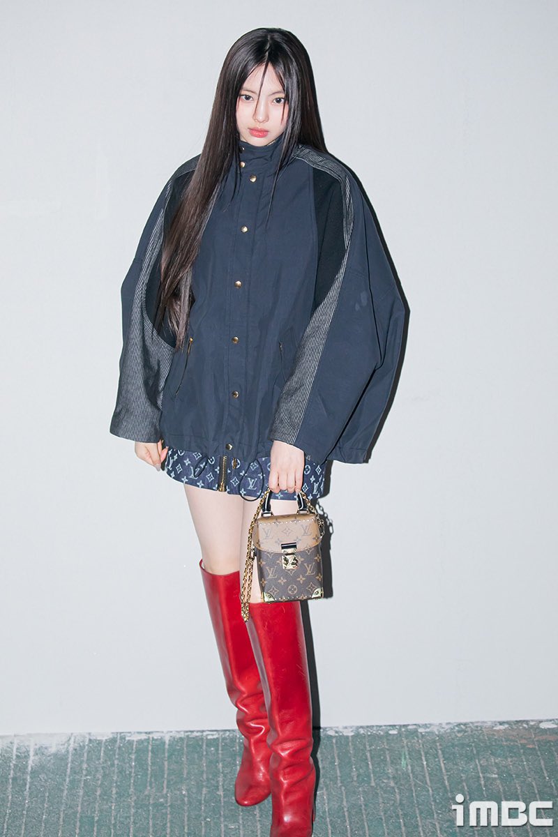 230429 YEJI- LOUIS VUITTON Pre Fall 23 Fashion Show at Seoul