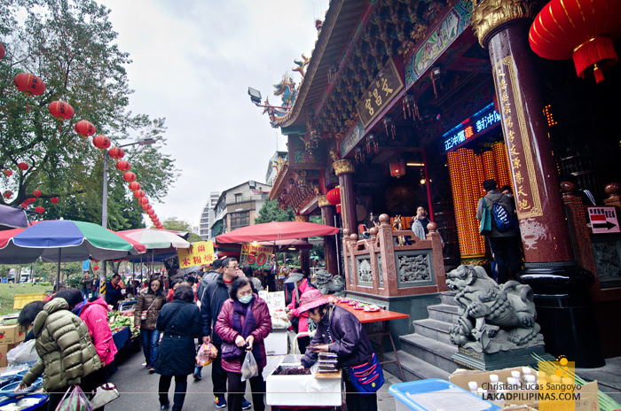 Shuanglian Morning Market