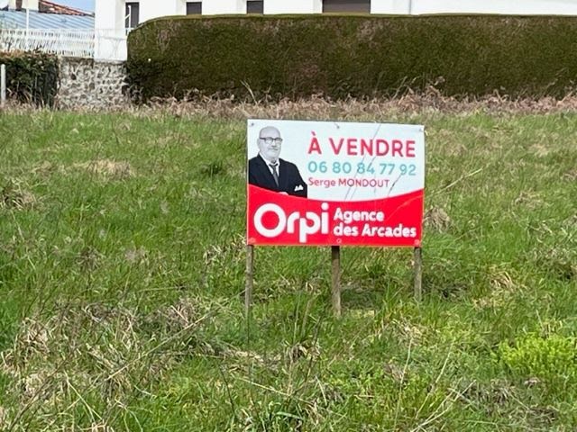 Vente terrain  2242 m² à Limoges (87000), 95 000 €