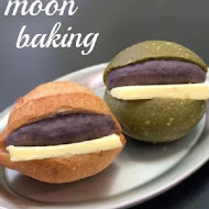 Moon Baking studio