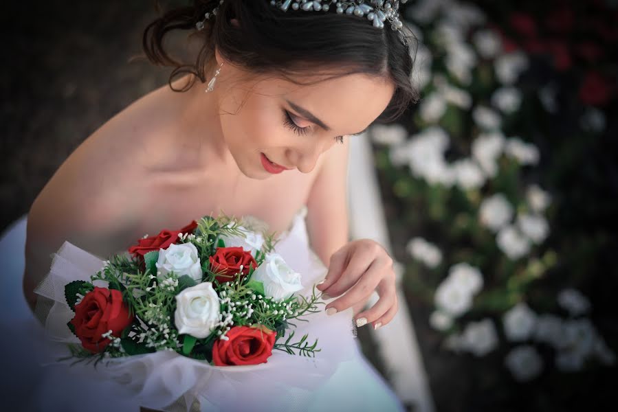 Fotógrafo de casamento Andrey Krylov (slonizm). Foto de 30 de setembro 2017