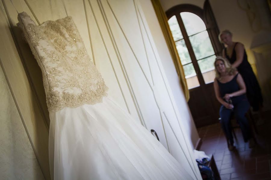 Fotógrafo de casamento Giuseppe Laiolo (giuseppelaiolo). Foto de 24 de julho 2014