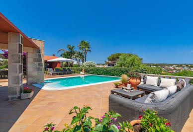 Villa with pool and terrace 3