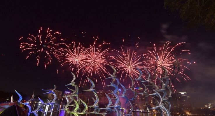 Fireworks at the Fountain 2