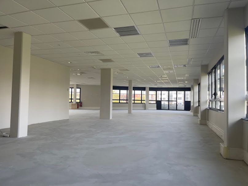 Vente locaux professionnels 1 pièce 202 m² à Roubaix (59100), 349 600 €