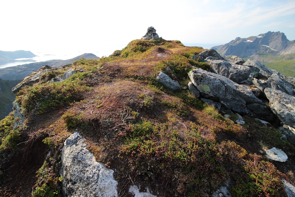 Достижение Hygge (острова Senja, Vesteralen и Lofoten в июле-августе 2019)