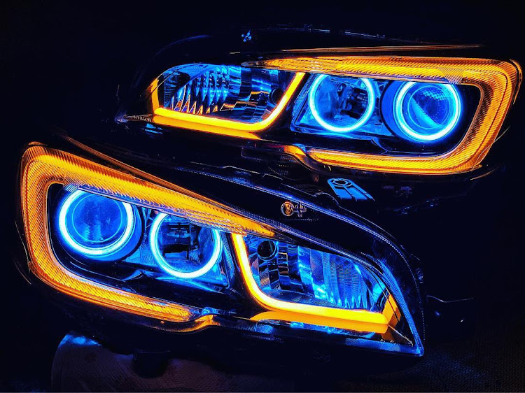WRX STIのカスタムヘッドライト・WRXに関するカスタム事例の投稿画像1枚目