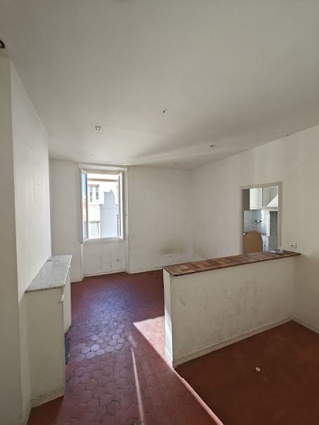 Vente appartement 1 pièce 30.87 m² à Marseille 3ème (13003), 65 000 €