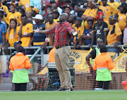 Kaizer Chiefs' head coach Steve Komphela reacts in frustration on the touchline during the Absa Premiership Soweto Derby match against Orlando Pirates at FNB Stadium, Soweto on 03 March 2018.