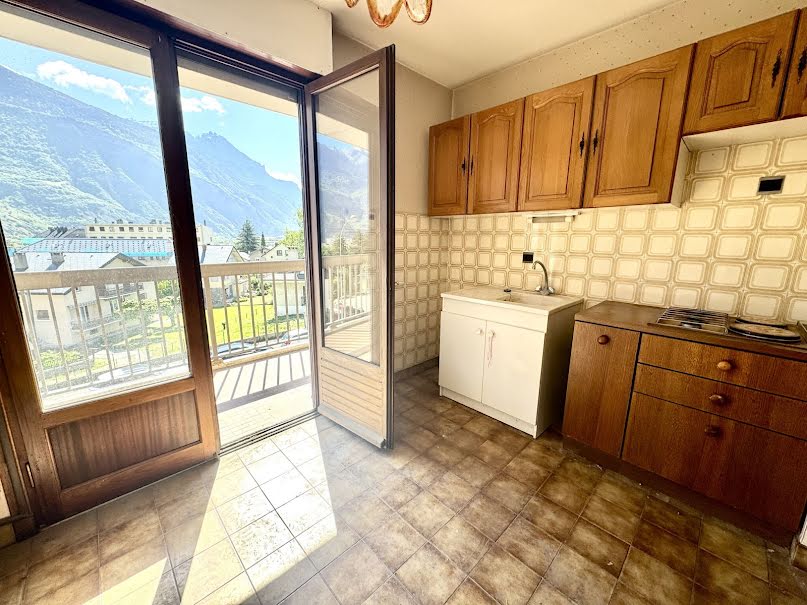 Vente appartement 2 pièces 48 m² à Saint-Jean-de-Maurienne (73300), 102 000 €