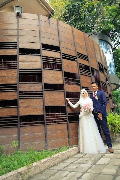 Fotografo di matrimoni Irawan Rahardian (irawanphotograp). Foto del 14 giugno 2015