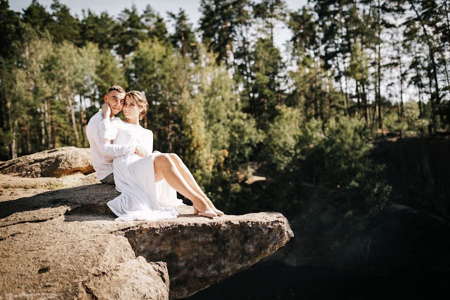 Fotografo di matrimoni Elena Machushnyk (helen). Foto del 6 dicembre 2020