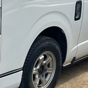 ハイエースバン GDH206V