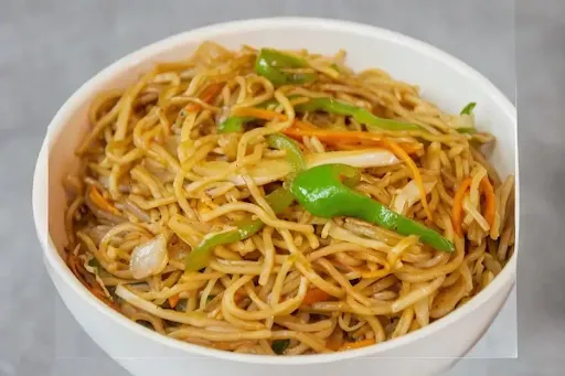 Paneer Singapuri Chowmein