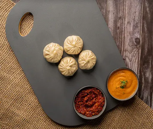 Bigg Peri Peri Veg Momos