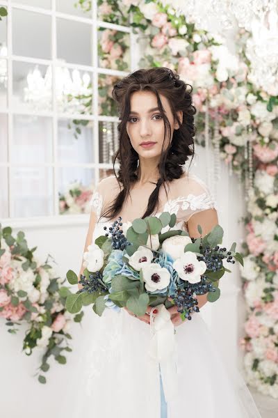 Wedding photographer Valentina Dementeva (vellentine). Photo of 11 May 2019