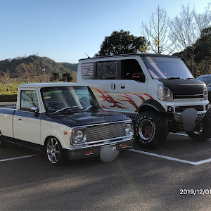 ハイエースバン