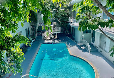 Apartment with pool 1