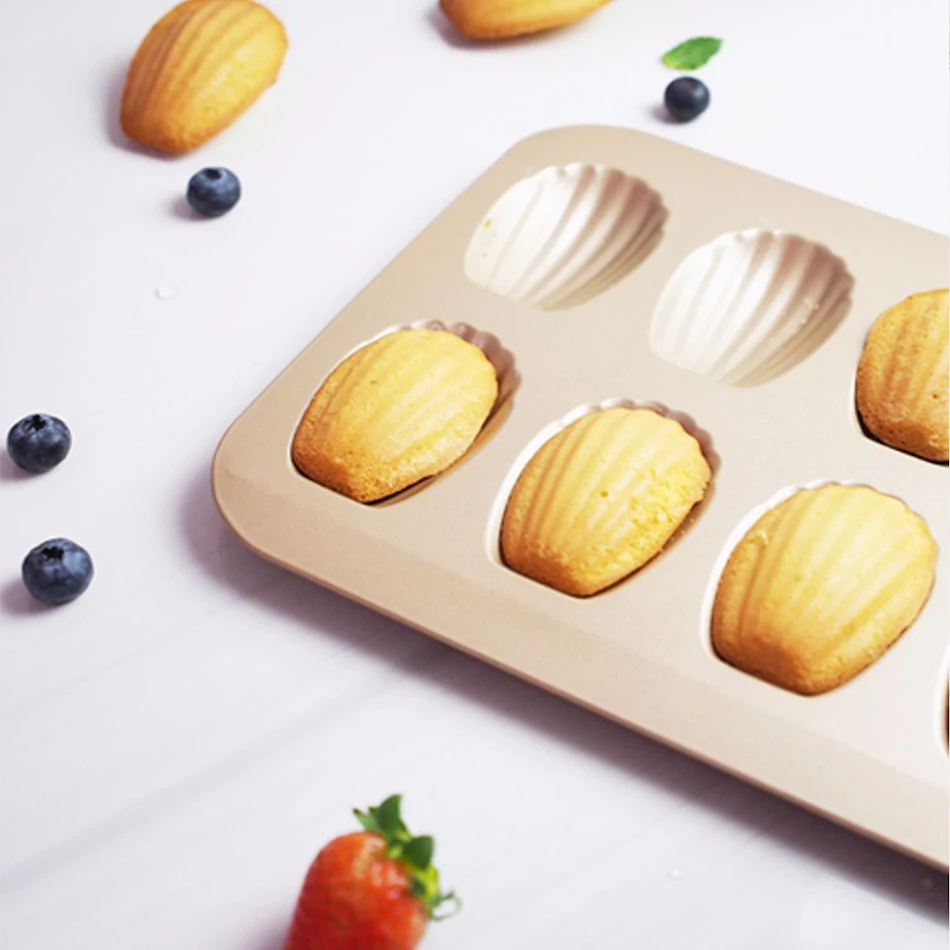 Moule à gâteau épais antiadhésif, 12 empreintes, moule Madeleine doré, moule à biscuits et snacks pour des pâtisseries parfaites.