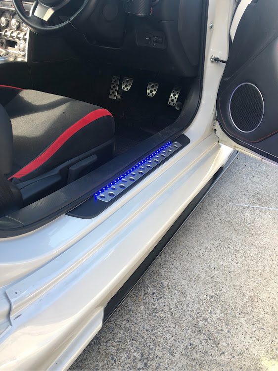 86のLED・DIYに関するカスタム事例の投稿画像2枚目