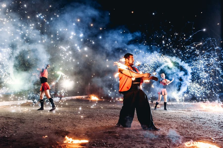 ช่างภาพงานแต่งงาน Dmitriy Shlyazhko (diblack) ภาพเมื่อ 19 พฤศจิกายน 2016