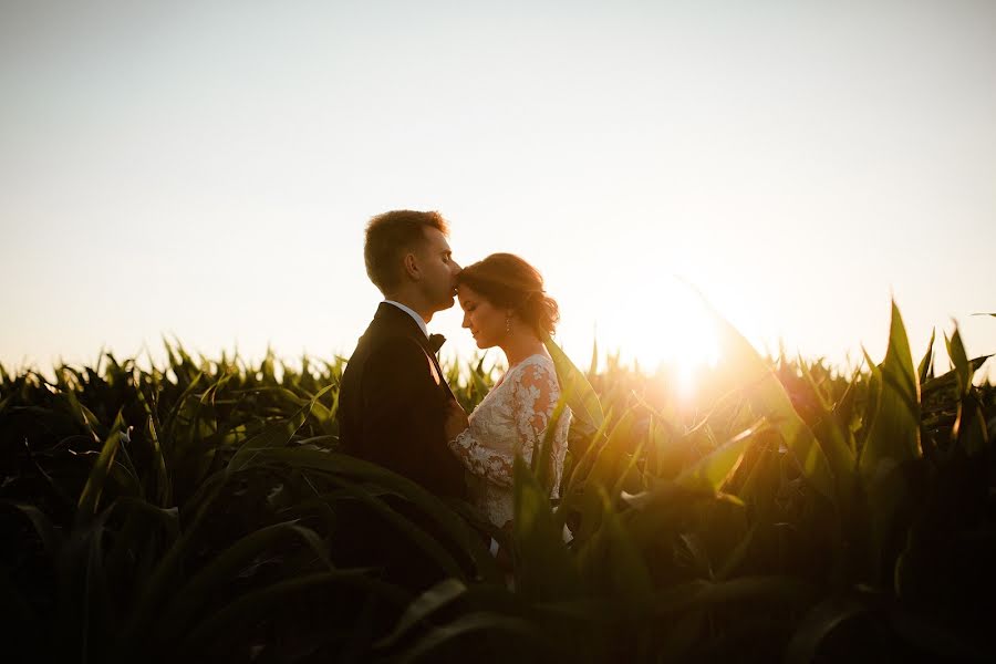 Fotografo di matrimoni Anna Wielgolewska (annawielgolewska). Foto del 25 febbraio 2020