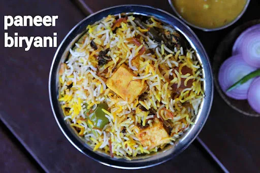 Hyderabadi Paneer Dum Biryani 750 ML