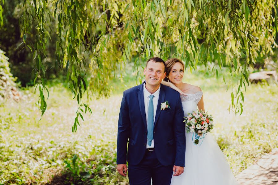 Fotografo di matrimoni Marina Pisarenko (rinka). Foto del 21 aprile 2016