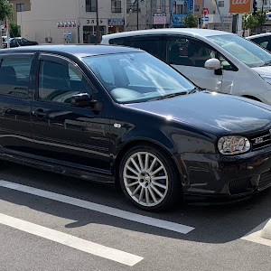 ゴルフ R32