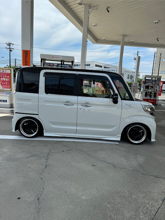 スペーシアカスタムのLowDownに関するカスタム事例の投稿画像1枚目