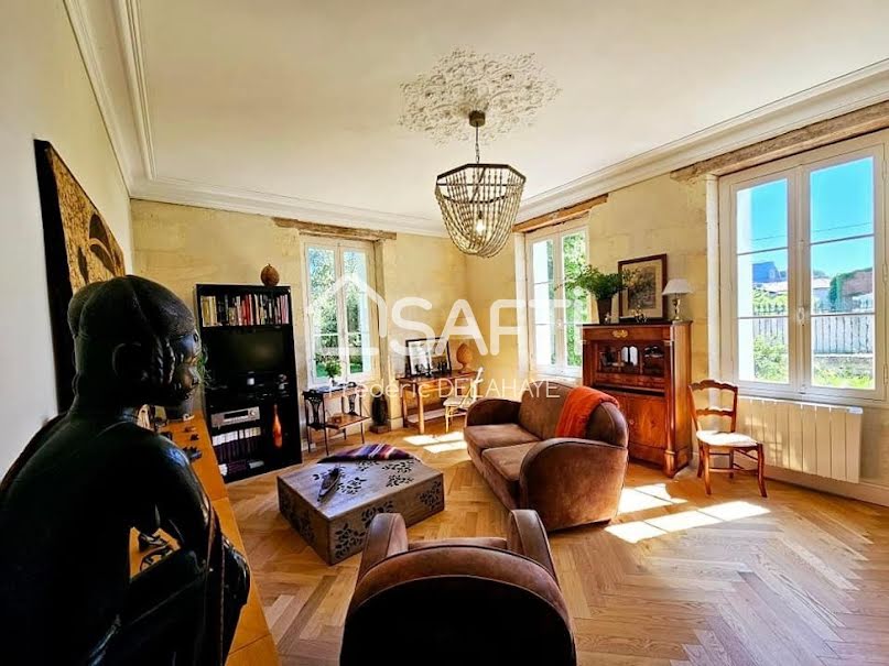 Vente maison 6 pièces 369 m² à Saint-Seurin-de-Cadourne (33180), 750 000 €