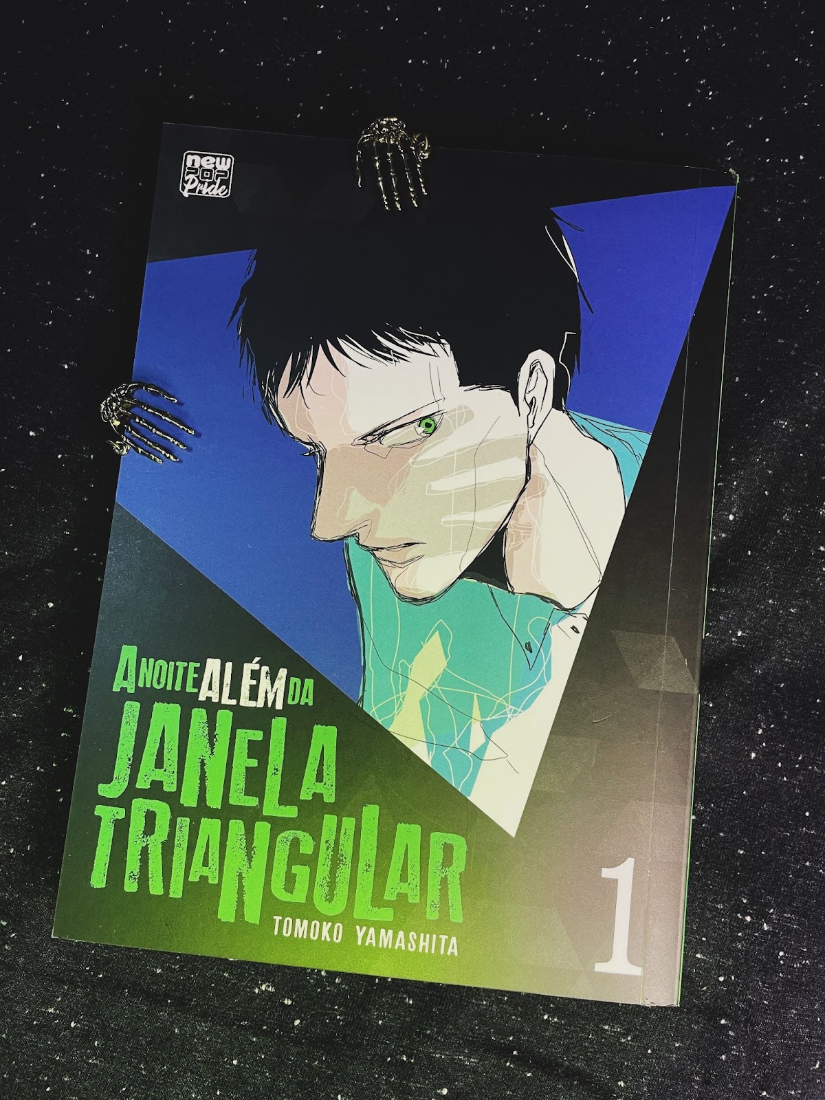 A Noite Além da Janela Triangular – Volume 2