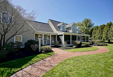 House with garden 2