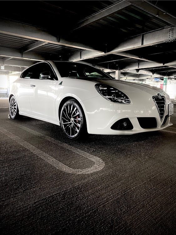 ジュリエッタの立中は盛れる？・アルファロメオ・Giulietta・自己満足の世界に関するカスタム事例の投稿画像2枚目