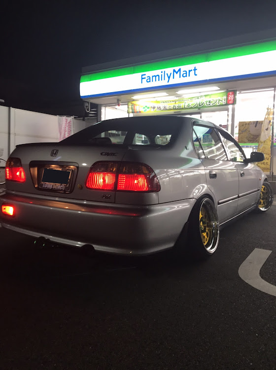 Tat$uさんが投稿した歴代のホイール見てみたいに関するカスタム事例の投稿画像2枚目