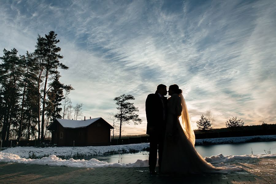 Fotografo di matrimoni Evelina Saveleva (evas). Foto del 16 febbraio 2019