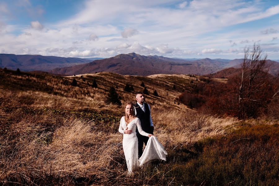 Wedding photographer Karolina Kaleta (karolinaakaleta). Photo of 10 November 2023