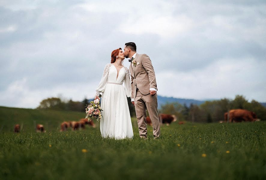 Fotógrafo de casamento Dušan Beňo (dusanbeno). Foto de 1 de junho 2023