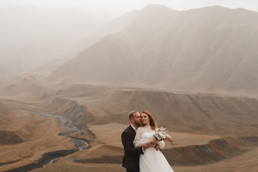 Wedding photographer Denis Bondarev (bond). Photo of 18 October 2022