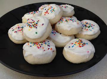 Lemon Cream Shortbread Cookies