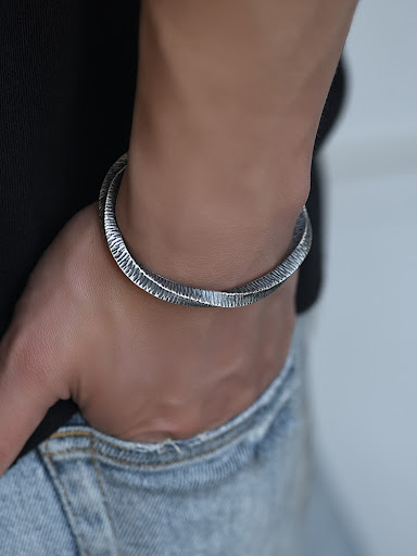 Title 4, 999 Sterling Silver Mobius Ring Bracelet for Me...