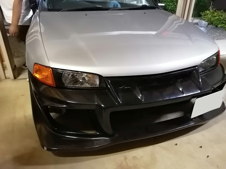 焼いたさんまぁさんが投稿したDIY・顔面スワップ・友達の車・タワーバー取付・ミラージュアスティに関するカスタム事例の投稿画像1枚目