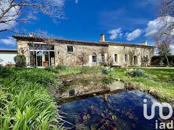 maison à Saint-Emilion (33)