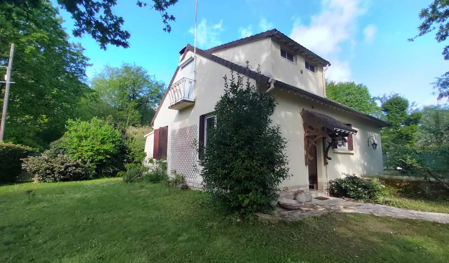 House with garden Barbizon