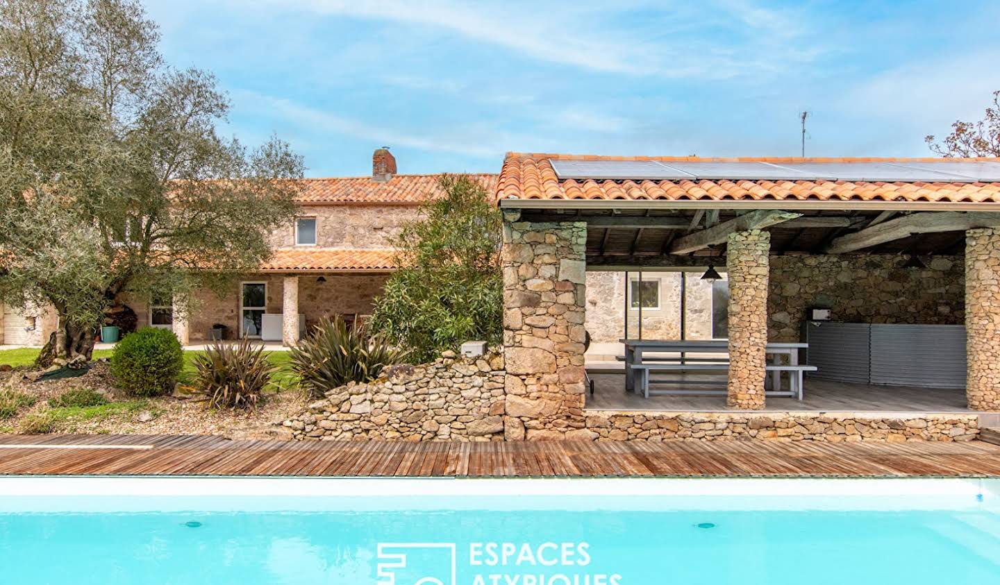 House with pool and terrace Le Poiré-sur-Vie