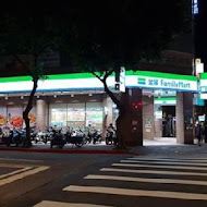 bb.q CHICKEN 韓式炸雞餐廳